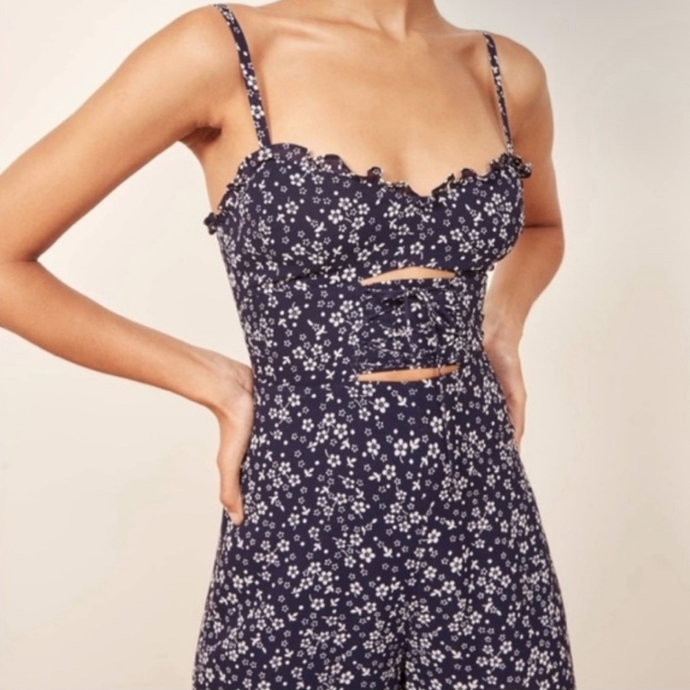 Reformation Fergie Jumpsuit in Navy Floral - Picture 3 of 10